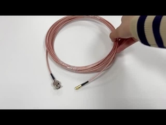O soquete de N Mcx ao ouro do ângulo direito da tomada chapeou o conjunto de cabo coaxial do Rf