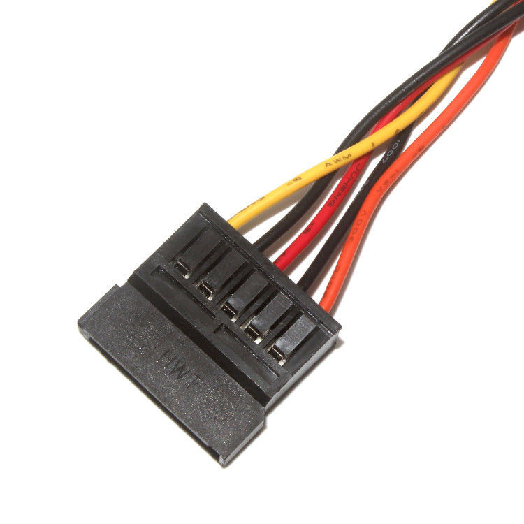 Conector fêmea da exposição dos lvds do cabo do passo do cabo distribuidor de corrente 3.81mm de Molex 0679260011 Sata