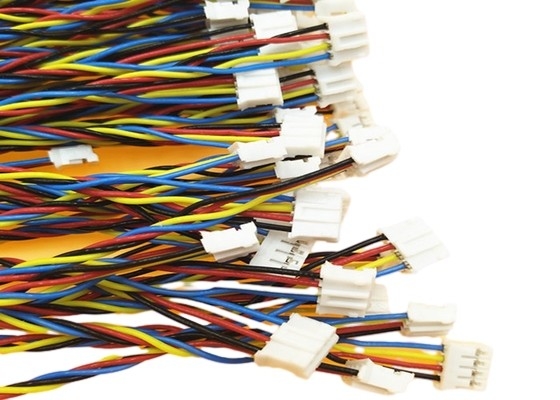 24AWG FEP torceu o chicote de fios feito sob encomenda do fio com protetor/tipo 30 V de Unshield